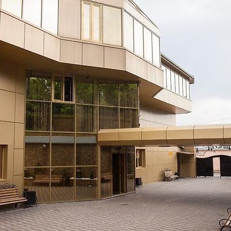 Imperiya Hotel Khmel'nyts'kyy Ngoại thất bức ảnh